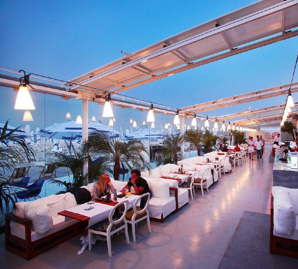 Aristocracy Summerland Mamaia